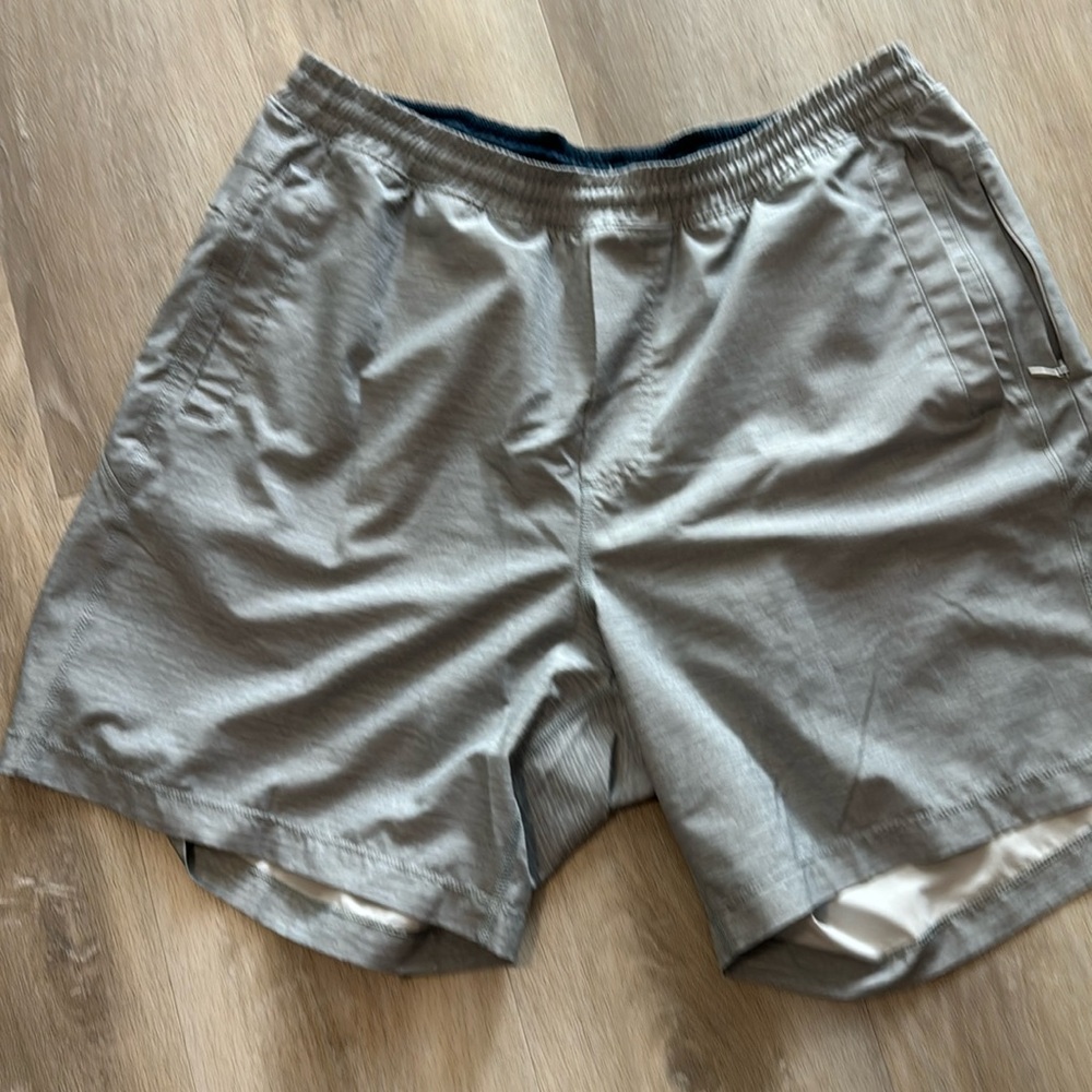 🔥🔥EUC Mens Birddogs classic shorts